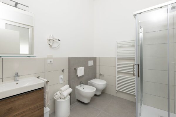 bagni completamente rinnovati residence ondamare cervia